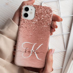 Case-Mate iPhone Case Rose Gold Jolie fille Parties scintillant argent b<br><div class="desc">Personnalisez facilement ce design branché de boîtier de téléphone chic avec une parties scintillant en or brillant rose sur un arrière - plan métallique brossé or rose.</div>