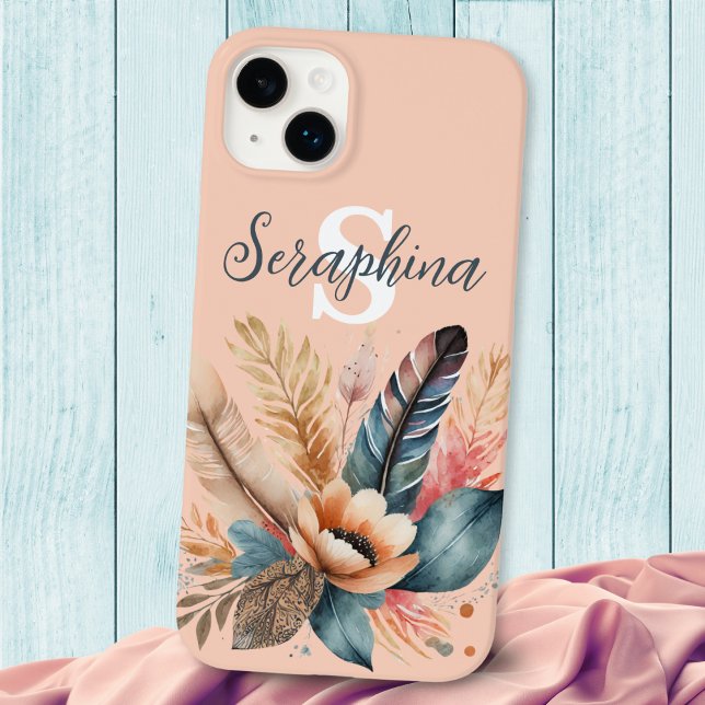 Coques Case-Mate iPhone Rose Pâle Élégant Floral Monogrammé (A pretty, monogrammed phone case in peach pink, with feathers, leaves and flower design)