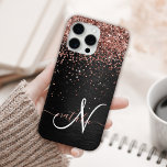 Coque Case-Mate iPhone Rose personnalisé Parties scintillant or noir Étin<br><div class="desc">Personnalisez facilement ce design élégant et branché d'étui téléphonique avec une jolie parties scintillant brillante en or rose sur un arrière - plan métallique brossé noir.</div>
