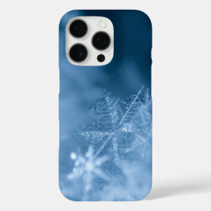 Coque iPhone 16 Pro Snowmans & Snowflakes Motif sans couture