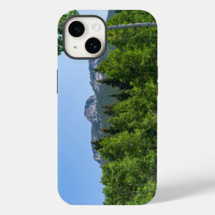 Coque Case-Mate iPhone sommet thorodin au-dessus des bois à la porte d'or