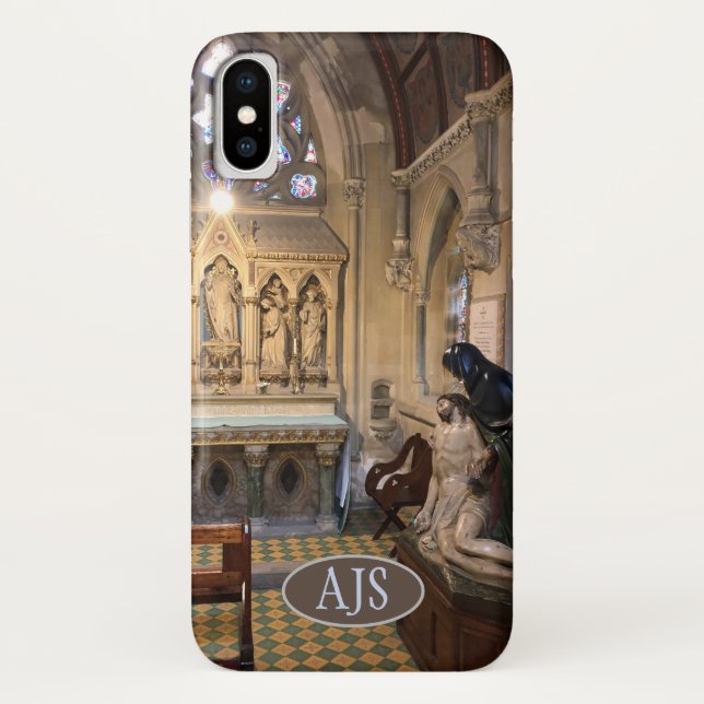Coques Case-Mate iPhone Statue de Jésus dans une chapelle calme. (Dos)