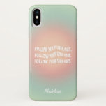 Case-Mate iPhone Case Suivez vos rêves Pastel Gradient Motivationnel<br><div class="desc">Suivez vos rêves ! Élégant étui de téléphone Motivationnel tendance avec une texture de dégradé gris pêche vert menthe et texte ondulé d'inspiration rétro - un élément de motivation avec votre nom dans la calligraphie script pour l'école ou le bureau en rose, violet, bleu. Customisez ce coque iphone avec votre...</div>