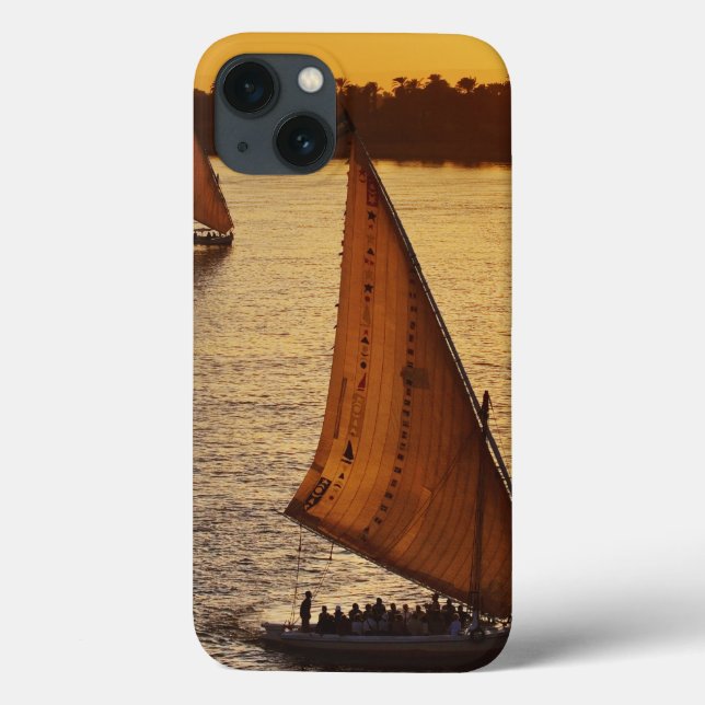 Coques Case-Mate iPhone Three falukas with sightseers on Nile River at (Verso)