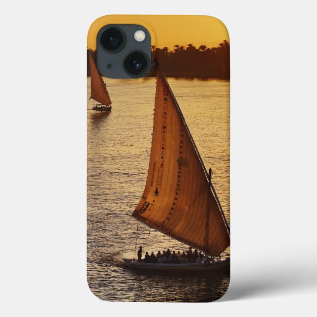 Coques Case-Mate iPhone Three falukas with sightseers on Nile River at (Verso)