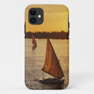 Coque Case-Mate iPhone Trois falukas avec des touristes sur le Nil à