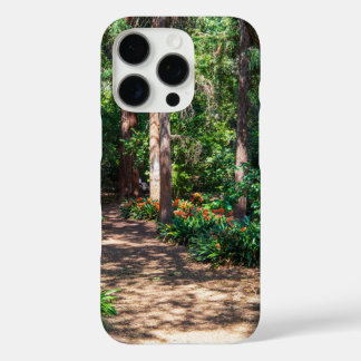 Coque iPhone 16 Pro un sentier dans le jardin fleuri d'orange