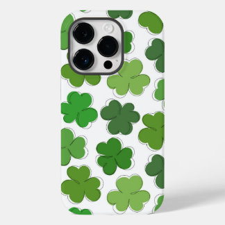 Coque Case-Mate iPhone Un trèfle vert chanceux. Shamrock hiérarchique.