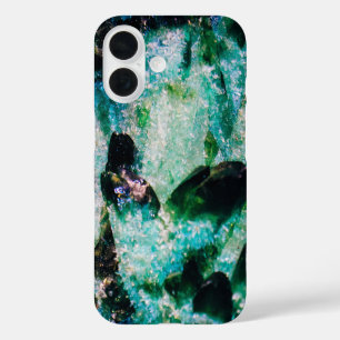 Coque Pour iPhone 16 Une Aura d'Émeraudes