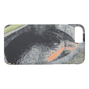 Coque iPhone 8/7 Une piscine orange à Welshpool