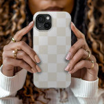 Coque Case-Mate iPhone Vérification rétroactive de la crème<br><div class="desc">Boho tendance damier imprimé boîtier de téléphone en ivoire et blanc. Utilisez les outils de conception pour ajouter votre propre monogramme,  nom ou autre texte,  ou changer la couleur arrière - plan pour créer une couverture de périphérique unique d'un type particulier.</div>