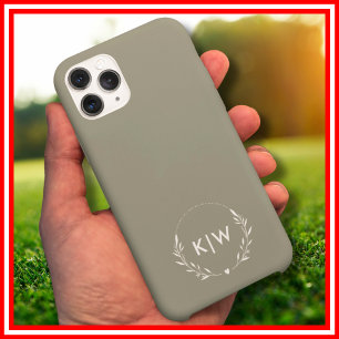 Coque iPhone 16 Pro Max Vert sauge et blanc Monogramme initiales moderne