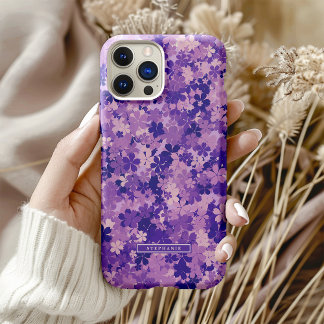 Coque iPhone 16 Pro Violet Floral Élégant Violet Blossom Motif