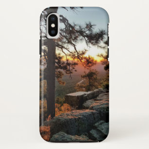 Case-Mate iPhone Case Vue sur le coucher de soleil pittoresque / Pine Tr