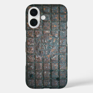 Coque Pour iPhone 16 Weathered Metal Grate