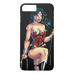 Coque Case-Mate iPhone Wonder Woman Gripping Lasso Atop Rock