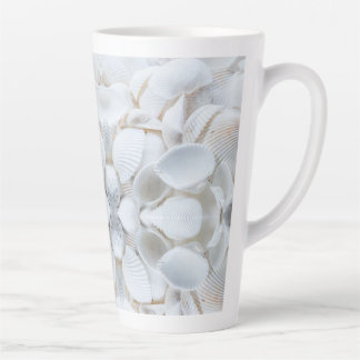 Coquillages blancs latte mug