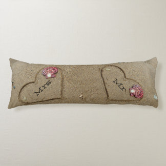 coquillages roses & coeur sur la plage coussin de