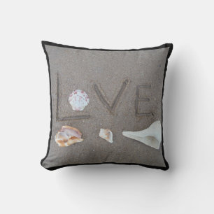 coquilles & coeur sur la plage coussin de mariage