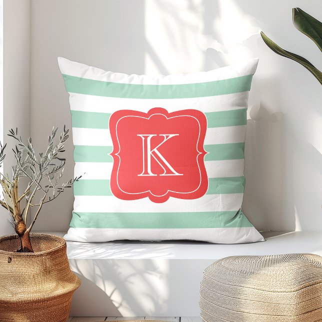 Corail & Seafoam Monogramme personnalisé | Coussin (Créateur téléchargé)