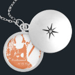 Coral Mariage de musique Bridesmaid Collier<br><div class="desc">Colliers de conservation Choisissez soit Silver Plated Gold Finish ou Sterling Silver Unique Personnalisé! st Christmas Cadeau Mariage Keepsaké Wedding Party Colliers - pour changer la couleur arrière - plan - cliquez sur personnaliser - cliquez sur modifier - choisissez l'outil dernier dans le menu déroulant et choisissez l'une des couleurs...</div>
