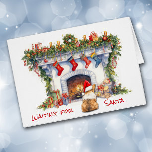 Corgi Dog attend la cheminée de Noël de Père Noël