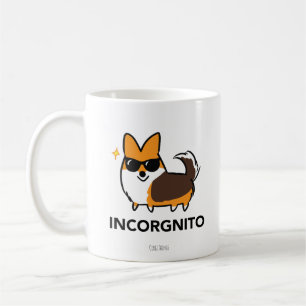 Corgi tricolore rouge avec la tasse d'Incorgnito