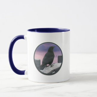 Corneille sur le mur du château Mug