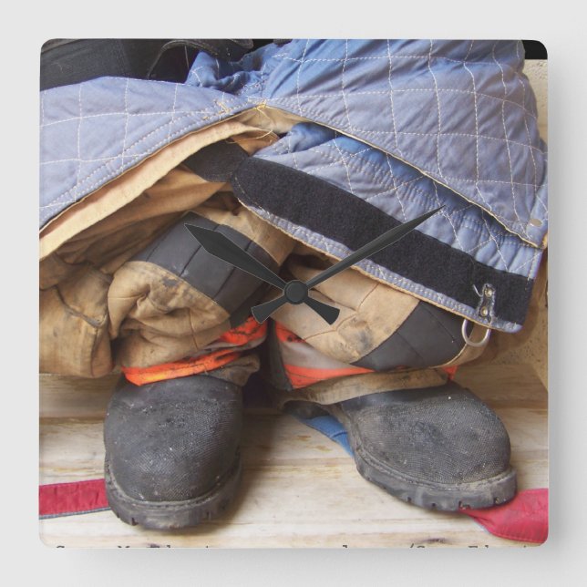 Costume pompier et bottes horloge murale (Recto)