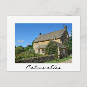 Cottage anglais avec carte postale blanche du jard