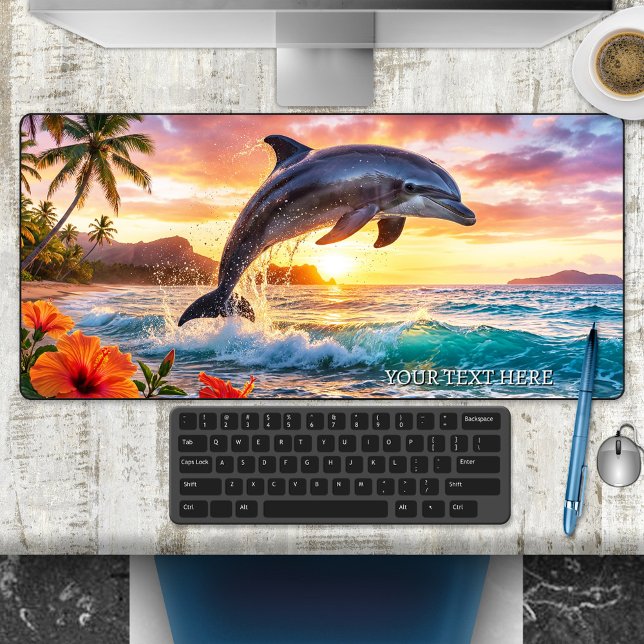 Coucher de soleil dauphin Fantaisie tropicale  (Desk mat featuring a fantasy painting of a dolphin on a tropical beach at sunset)