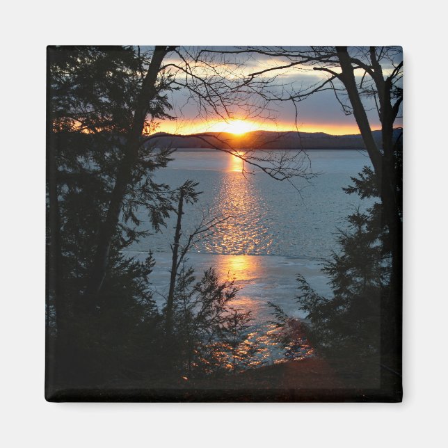 Coucher de soleil sur le lac Magnet de Forest (Devant)