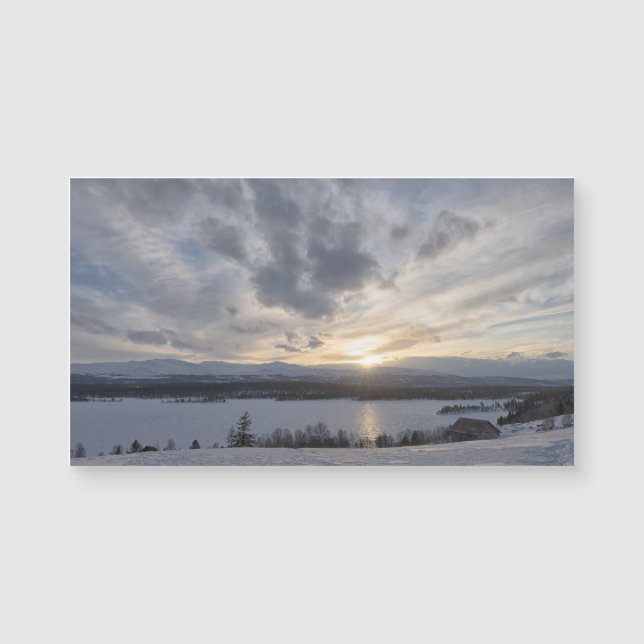 Coucher de soleil sur un lac gelé (Devant)