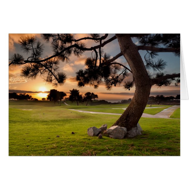 Coucher de soleil sur un terrain de golf (Devant horizontal)