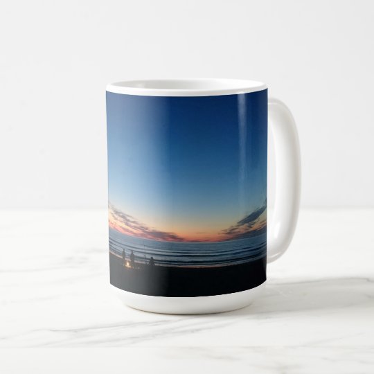 Coucher du soleil de bord de la mer. Pêche de nuit Mug
