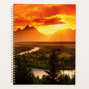 Coucher du soleil de montagne