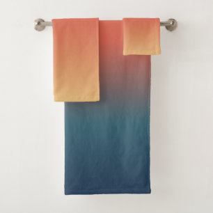Couleur du lever de soleil sur la plage d'été