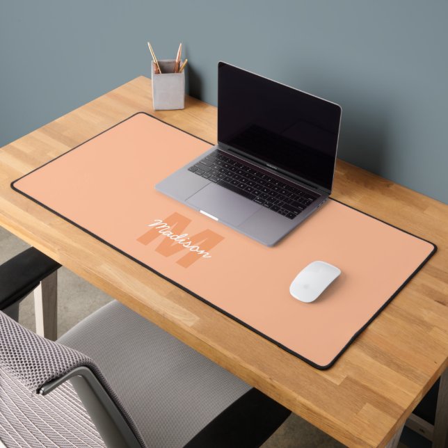 Couleur pêche pastel cool avec nom de monogramme p (Bureau 2)