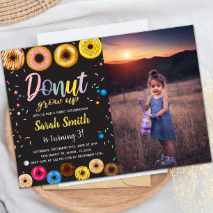 Couleurs noires Donut Invitations d'anniversaire a