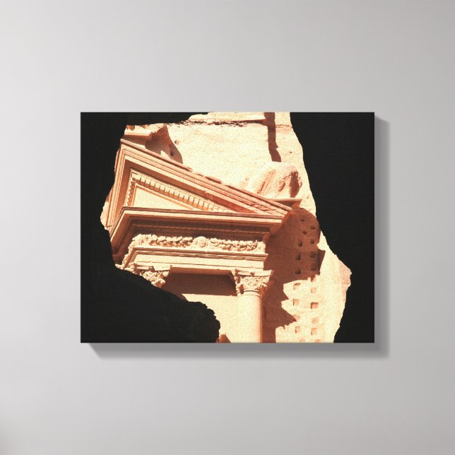 coup d'oeil sur la toile Petra (Recto)