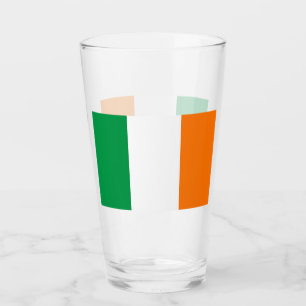 Coupe en verre patriotique avec drapeau d'Irlande
