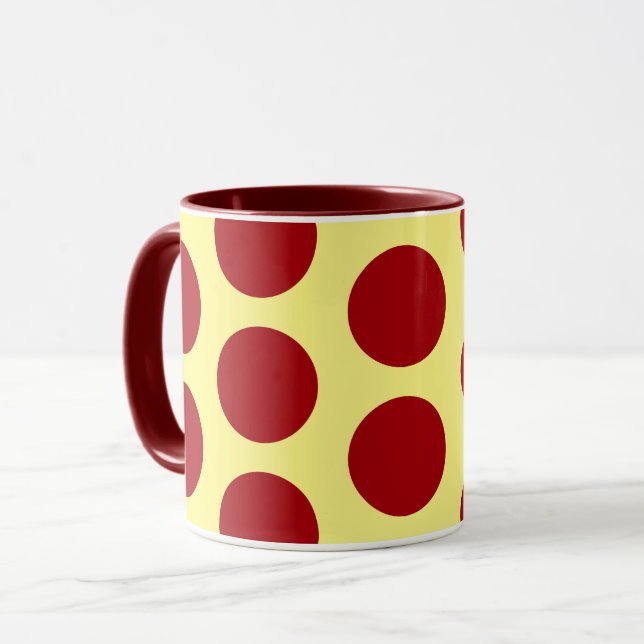 Coupe rouge sur Polka Jaune Dot Art Mug (Devant gauche)