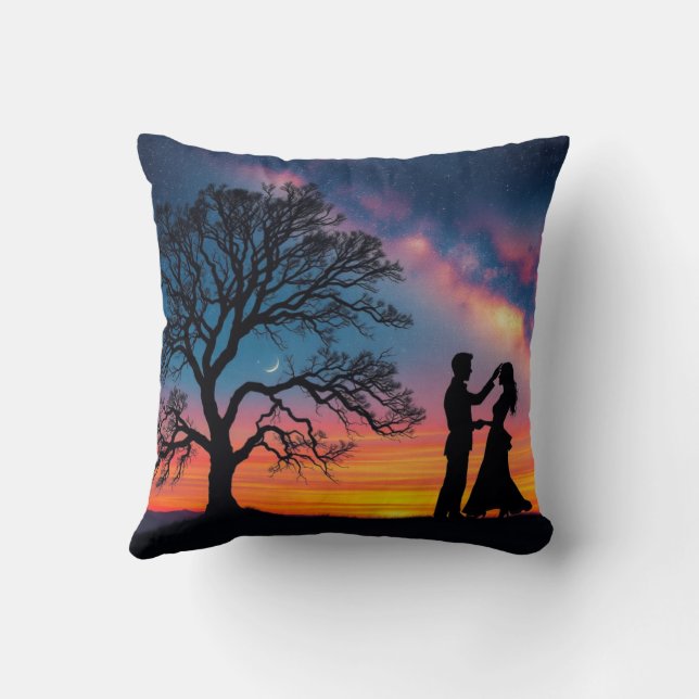 Couple romantique et oreiller tigre grenade (Verso)