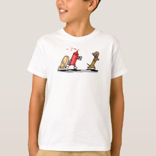Courez le T-shirt de chien de saucisse