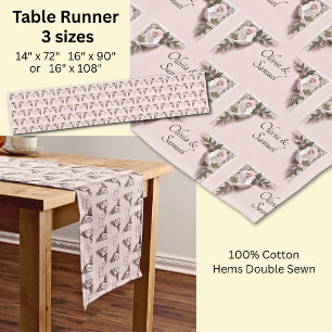 Court Chemin de table avec noms Roses roses et colombes
