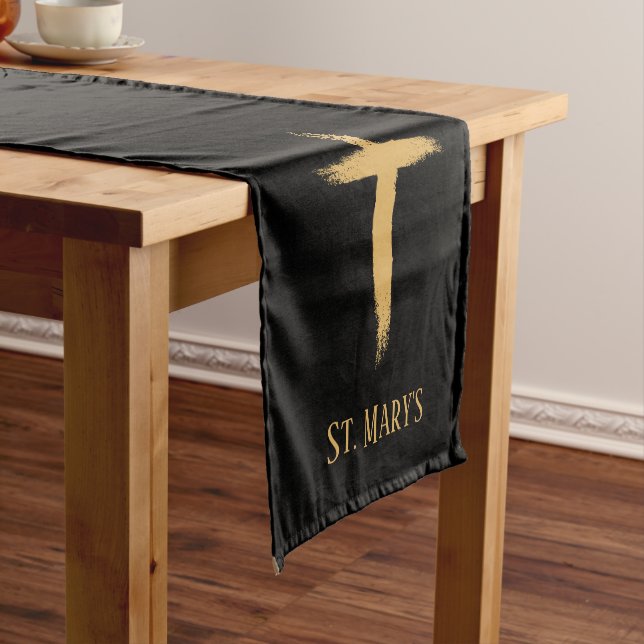 Court Chemin de table croix dorée pour office religieux (In Situ)