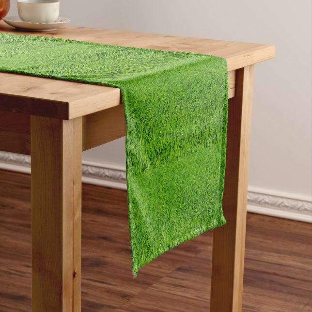 Court Chemin de table en herbe verte de Pâques (In Situ)