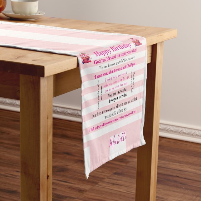Court Chemin de table rose blanc rayé Joyeux Anniversair (In Situ)
