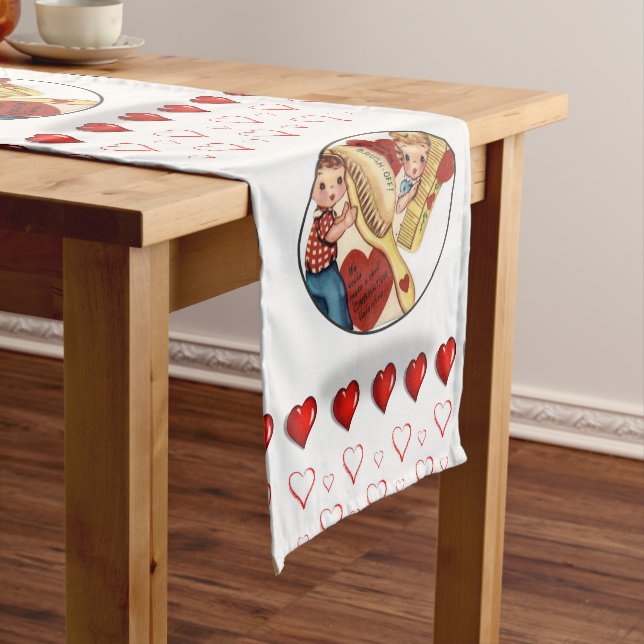 Court Chemin de table Saint-Valentin (In Situ)