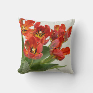 COUSSIN チューリップの赤